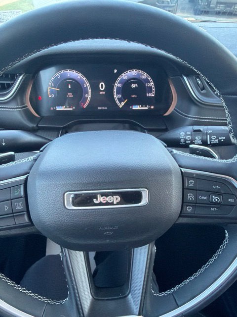 2023 Jeep Grand Cherokee Laredo