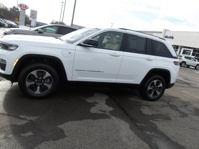 2022 Jeep Grand Cherokee 4xe BASE