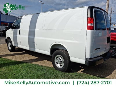 2025 Chevrolet Express Cargo WT