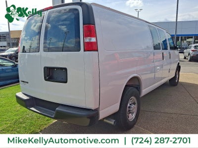 2025 Chevrolet Express Cargo WT