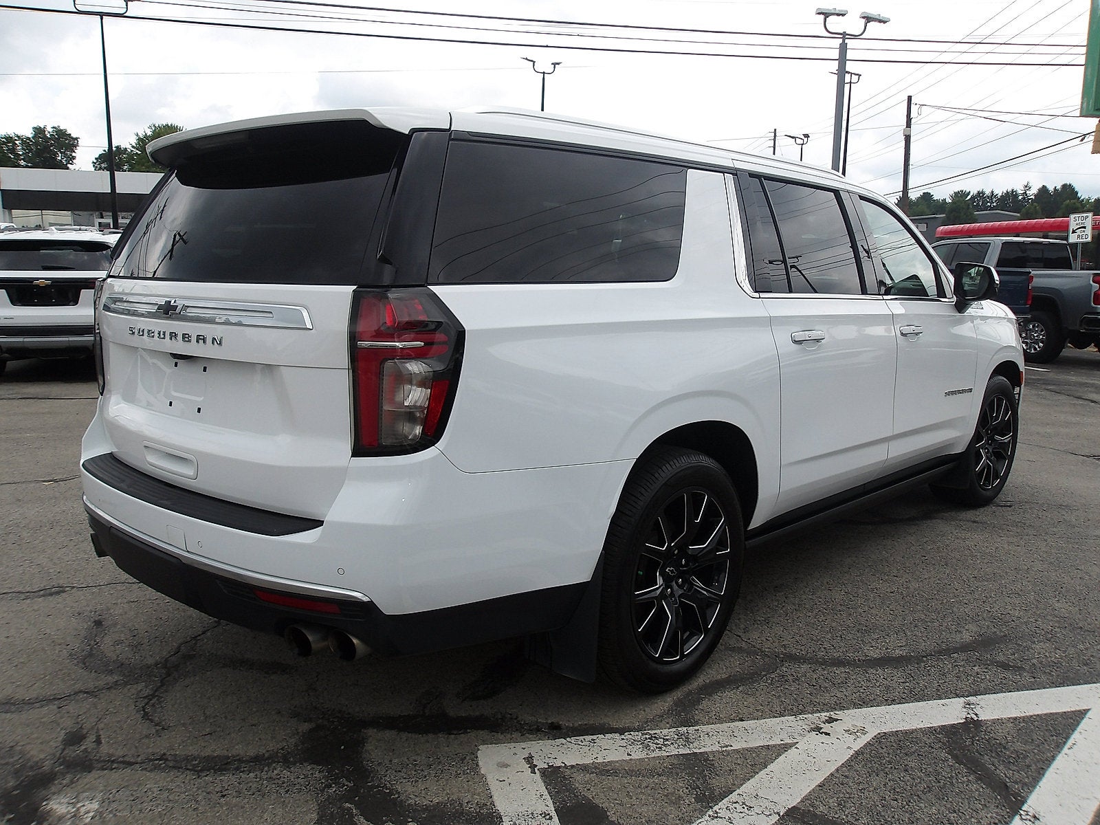 2023 Chevrolet Suburban High Country