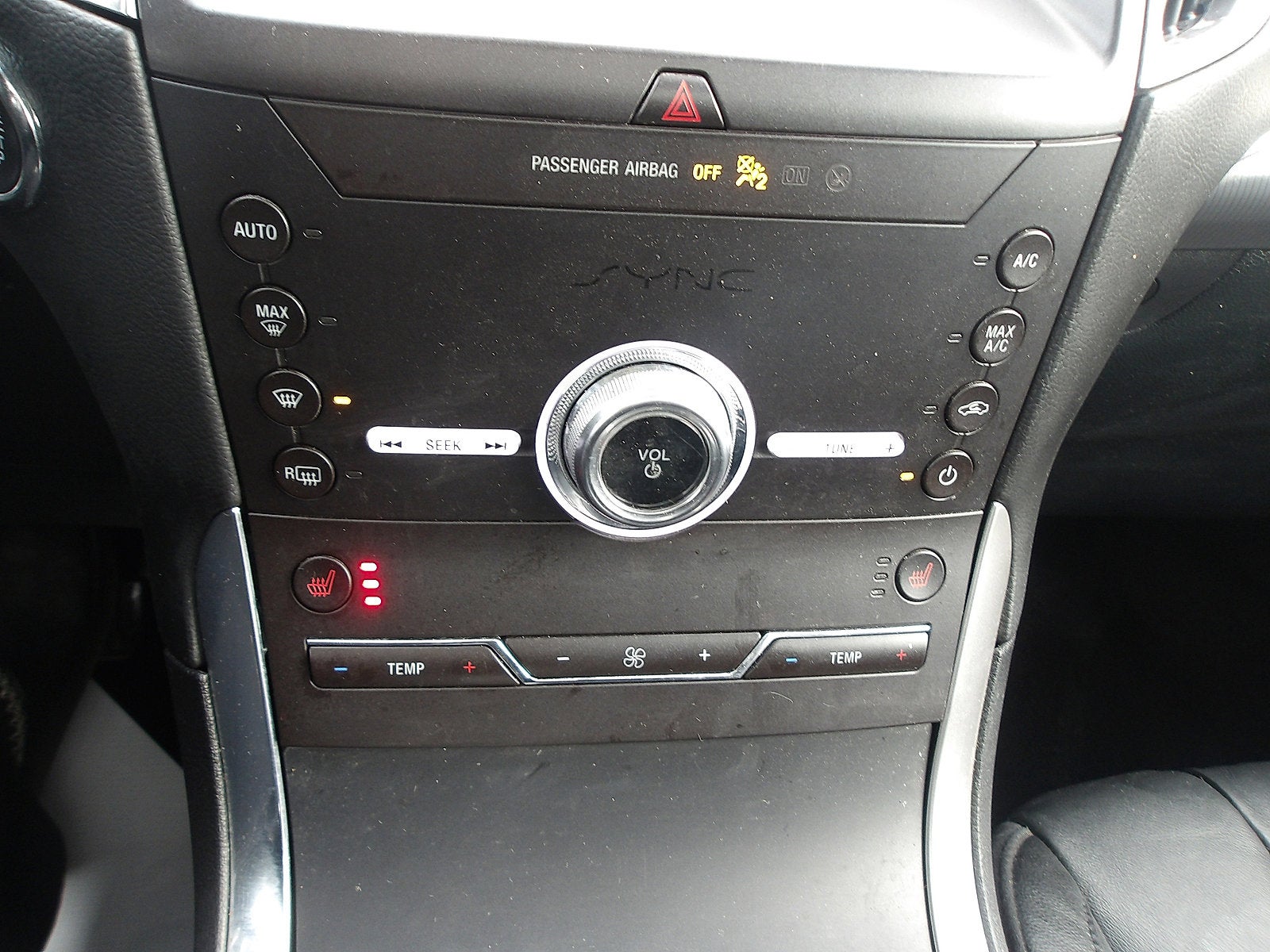 2020 Ford Edge Titanium