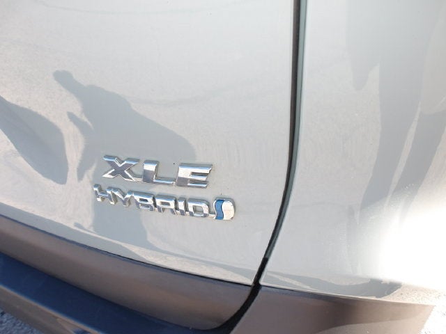 2019 Toyota RAV4 Hybrid XLE