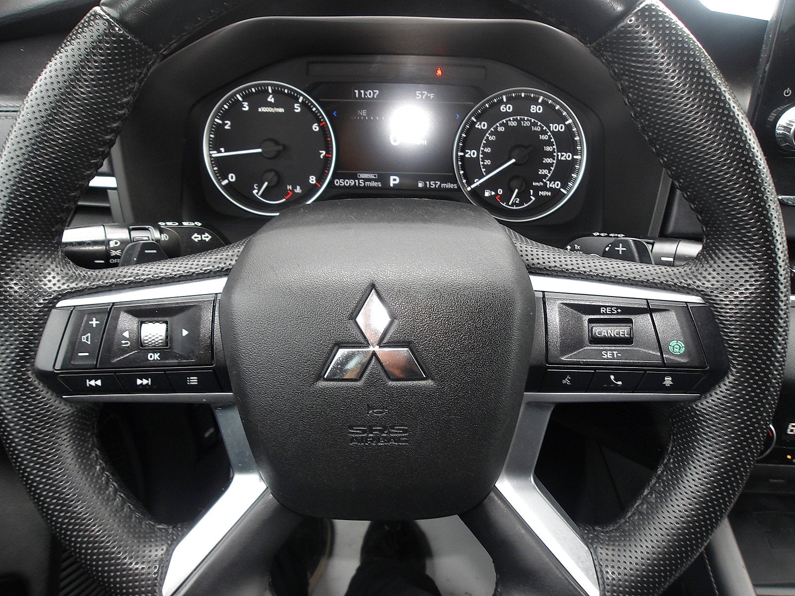 2023 Mitsubishi Outlander SE