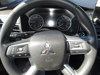 2024 Mitsubishi Outlander ES