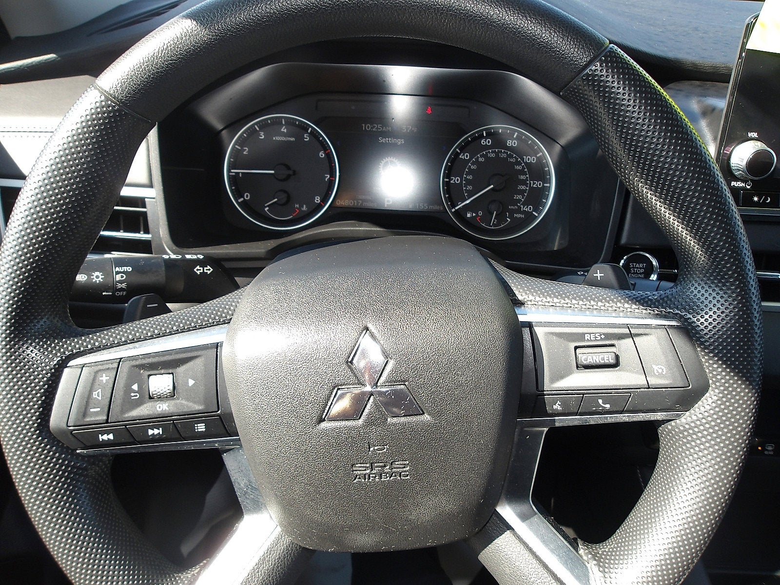 2024 Mitsubishi Outlander ES