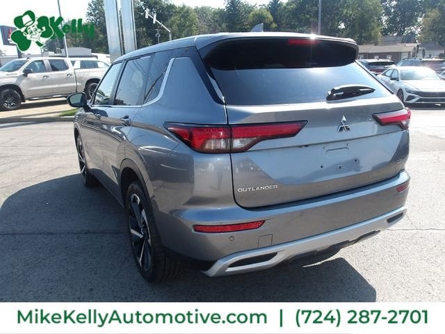 2023 Mitsubishi Outlander SE
