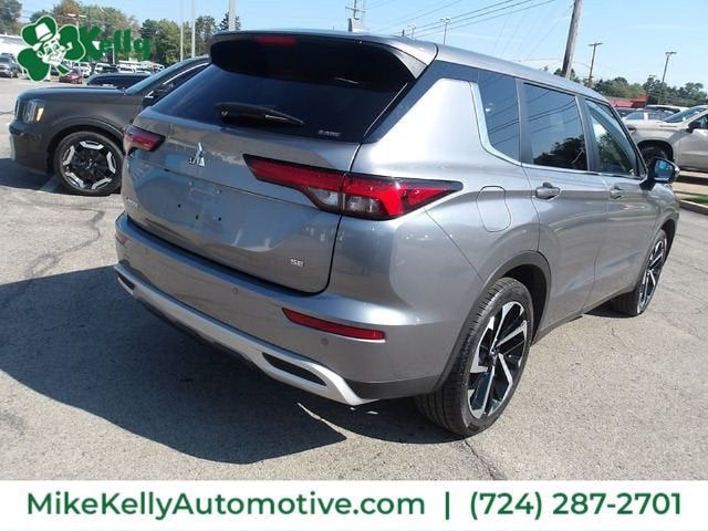 2023 Mitsubishi Outlander SE