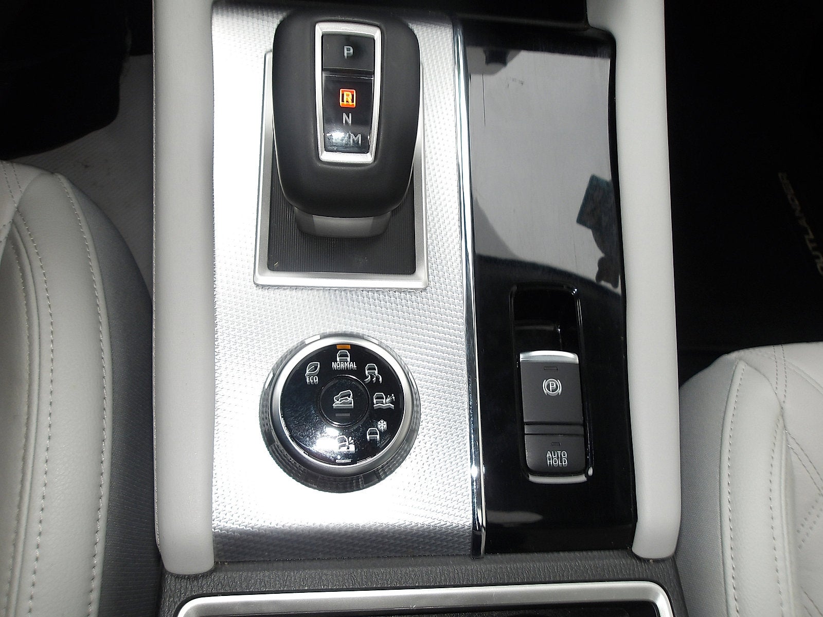 2023 Mitsubishi Outlander SEL