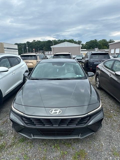 2024 Hyundai Elantra Hybrid Blue