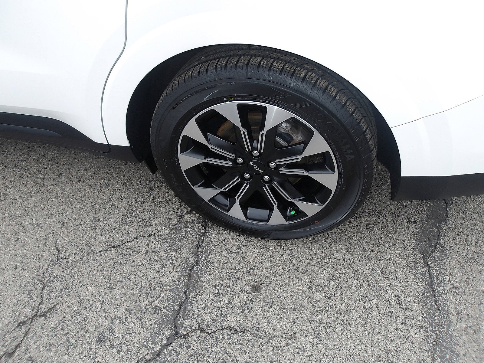 2023 Kia Carnival EX