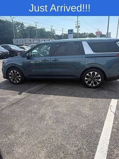 2024 Kia Carnival EX