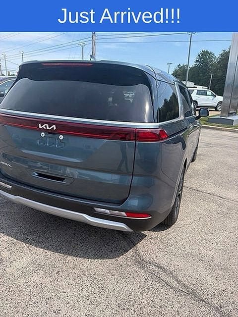 2024 Kia Carnival EX