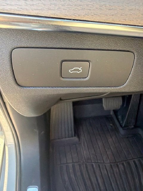 2026 Volvo XC90 Plus